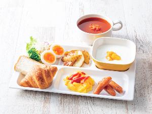 【盛り付け例】洋風中心のビュッフェスタイルの朝食です。お好みの組み合わせでお楽しみください。