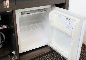 冷蔵庫は外電源をONにしてご利用くださいませ。