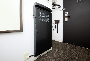全部屋にズボンプレッサーがございます。