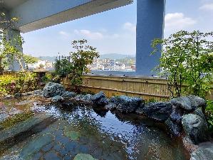 源泉100％かけ流し展望露天風呂