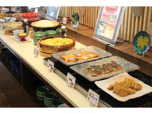 朝食バイキング