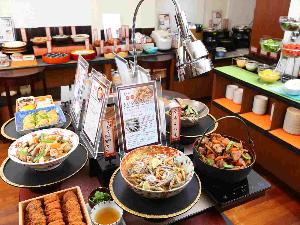 料理長自慢の郷土料理の数々