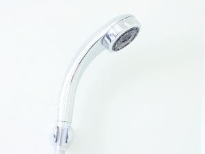 節水シャワー採用 ：環境に配慮しつつも快適な水圧でご利用いただけます