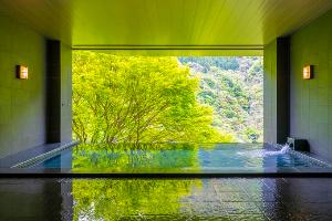 2021/3リニューアル　館内の展望風呂