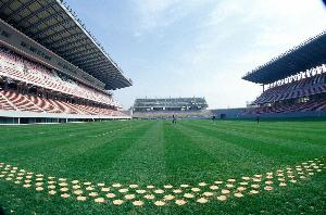駅前不動産スタジアム★サガン鳥栖のホームです♪<BR>写真提供：佐賀県観光連盟
