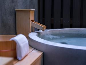 札幌都心では珍しい客室露天風呂。スイートルームのみご利用いただけます。