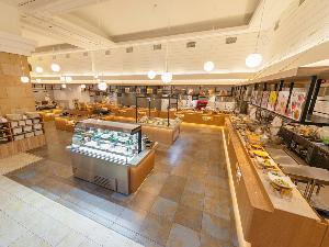 ビュッフェレストラン「ROWAN　FOOD　HALL」