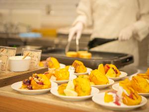朝食ビュッフェ　人気のフレンチトースト♪