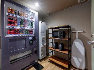 ［6F／10F］に自動販売機、製氷機、電子レンジ