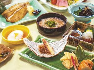 ★創業当初（38年前）からの大評判の当館オリジナルの【もずく雑炊】！