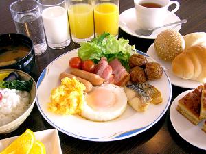 縮小メニューのため、皆様へ無料朝食をご案内中です！
