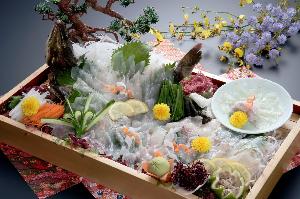 高級魚ヒラメの姿造り