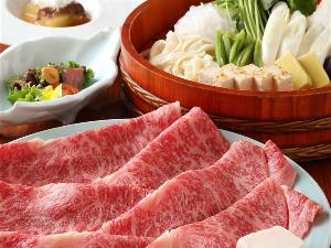 お肉専門店「スギモト」松阪牛すき焼きの夕食一例