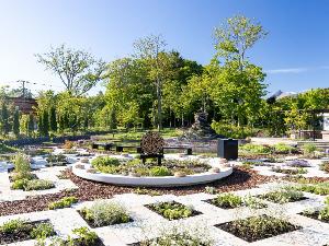 ◆エプイボタニカルガーデン／様々な花が並ぶ様子はまさに植物図（イメージ）