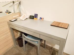 【クイーンルーム】デスク