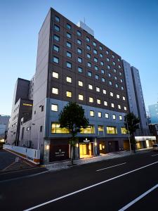 外観（夕方）