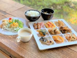 朝食バイキング（一例）※季節や仕入れ状況により内容が変更になる場合がございます。予めご了承下さい。