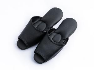 客室内用スリッパをご用意。