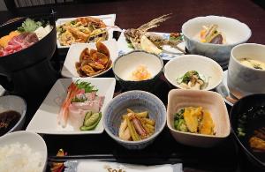 夕食