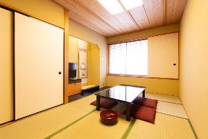 和室　25.2平米　布団最大4組まで　布団敷きはセルフサービス