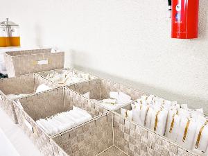 【ロビー（※下地島コーラルホテル内）】お部屋でご利用できるアメニティもこちらで配布しております。