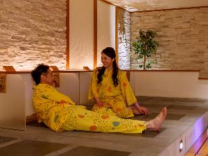 【岩盤風呂】横になるだけでポカポカと体が温まる岩盤風呂は、男女ともにご利用いただけます
