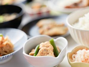 ×おばんざい一例　日替わり5種のおばんざい