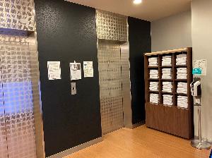 ご利用の方は客室にお持ち上がり下さい。