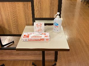 朝食会場入口に設置