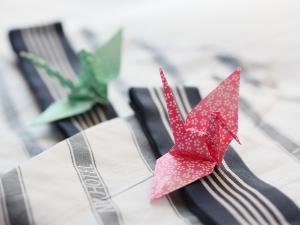 お寛ぎいただけるよう浴衣をご用意（机の引き出し内にございます）。
