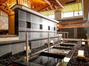 ■1Ｆ大浴場（地下）「豊雅殿」歩行湯／玉砂利の刺激が足の裏に心地よい歩行湯