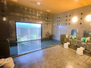ラジウム人工温泉大浴場「旅人の湯」男女別　15：00〜2：00　5：00〜10：00