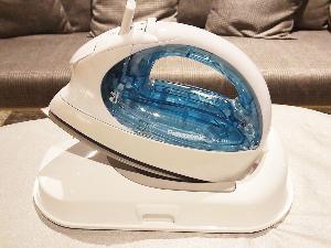 ◆貸出備品｜ズボンプレッサー・アイロン（台付）を、ご希望の方に貸出しております（先着順・無料）