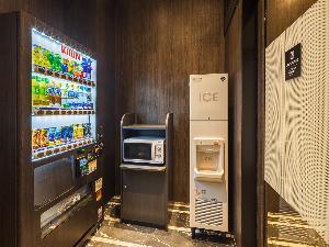 自動販売機・電子レンジ・製氷機（1F）
