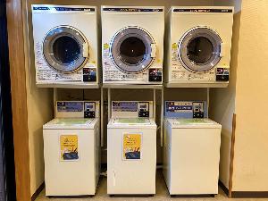コインランドリーは3台ございます。