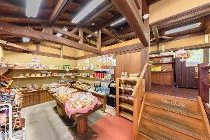 売店棟