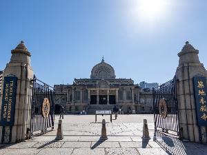◆築地本願寺◆徒歩7分