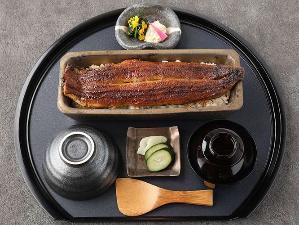 和ヴィソン内　うなぎ四代目菊川　料理一例
