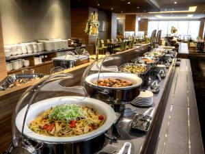朝食バイキング　OPEN6：00〜10：00（ラストオーダー9：30）