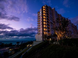 外観(夜景)