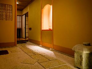 ■和室スイート■［お部屋入口］