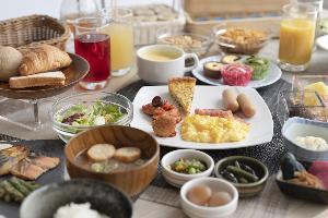 【朝食】和洋食イメージ　2階 レストラン(6時半_10時　最終入店 9時半)