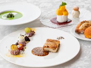 北海道の旬材を最大限に活かした“繊細で優しい味わい”をお愉しみください