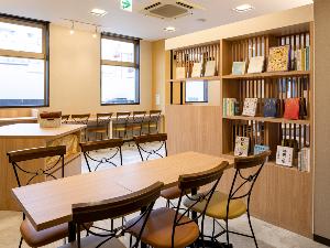 ×【ライブラリーカフェ】お仕事や商談、旅の相談スペースとしてもご利用いただけます