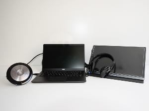 【貸出備品】テレワークに便利なヘッドセット・外付けスピーカー・拡張モニターをご用意しています。
