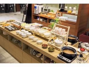 無料朝食　ビュッフェ