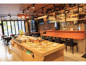 無料朝食会場（6時30分～9時30分、最終入店9時）
