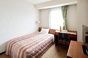 ビジネスに最適なシングルルーム。お部屋でのデスクワークに適しています。