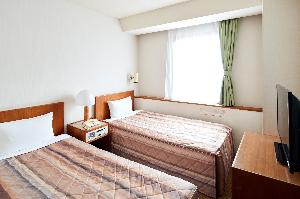 コンパクトツイン（※この部屋タイプには書物机がございません）。