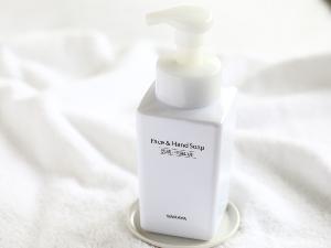 洗顔にもお使いいただける、泡で出るハンドソープをご用意。